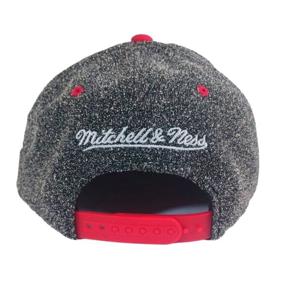 RARE Los Angeles Clippers Mitchell & Ness NBA Grey/Red/White Snapback Ha… - Picture 3 of 8
